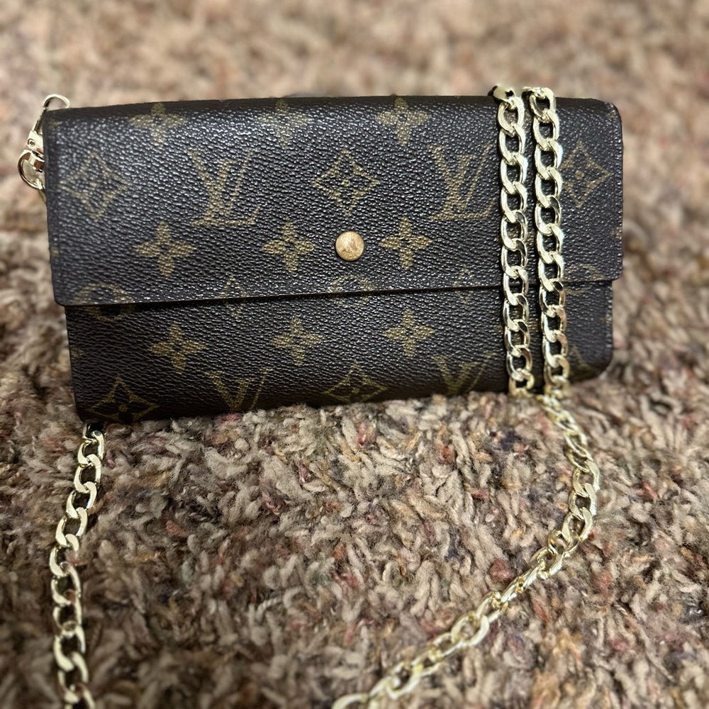 Louis Vuitton international crossbody #th0919 - Picture 1 of 9
